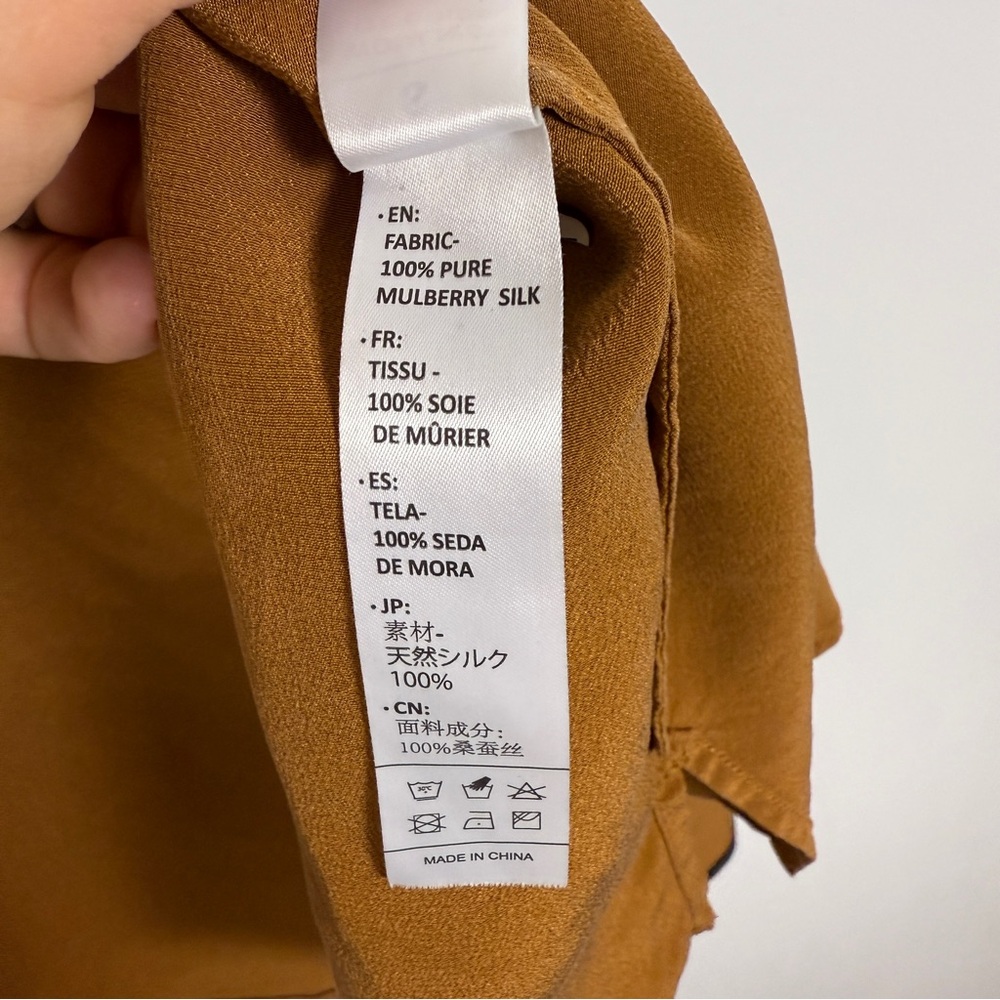 LilySilk 100% Mulberry Silk Blouse Caramel Button Down Contrast Collar S - Picture 7 of 7